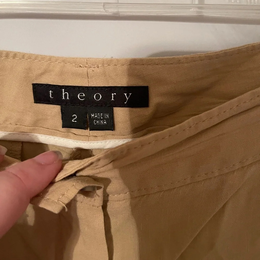 Theory Linen Bermuda Shorts - Picture 2 of 3